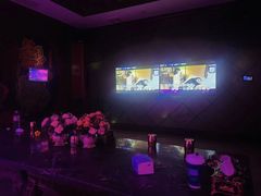 -悠然爱空间高尔夫温泉别墅轰趴馆(思念果岭店)