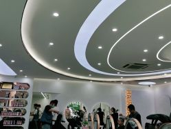 -MOVAN  HAIR莫凡匠人发型屋