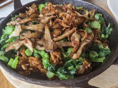 鸡枞菌油菜饭-自如ZSPACE四合院艺术餐厅