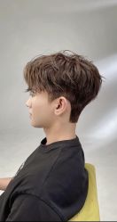 -Tloml salon