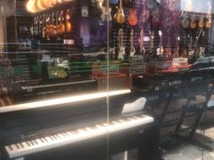 -柏斯音乐艺术中心·钢琴·吉他(世纪金源店)