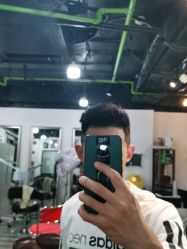 -纯剪男士理发馆·烫染专业店