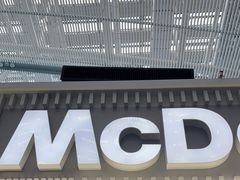 -麦当劳(深圳北站B2检票口楼上)