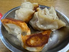 -黄阿姨锅贴大王(万航渡路店)