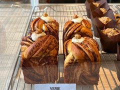 -VERIE BAKEHOUSE