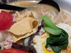 -蒙自源米线大王(东站店)