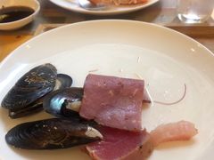 -上海西藏大厦万怡自助餐厅(徐汇店)