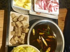 铁锅炖鸡-姐弟小东北·铁锅炖