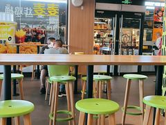 大堂-麦当劳(庐山服务区店)