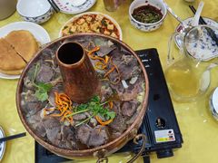 -乡土特色.冷锅鱼.牦牛肉汤锅