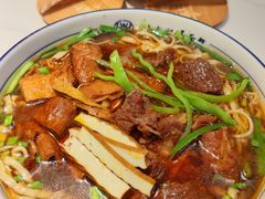 -镇南锅盖面馆(解放路店)