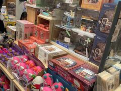 -猫的天空之城概念书店(杭州南宋御街店)