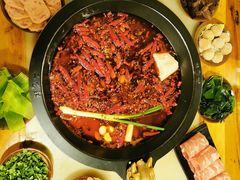 -黄潇洒老火锅(九眼桥宏济巷店)