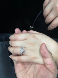 -威德钻石-克拉钻大本营(南京东路店)