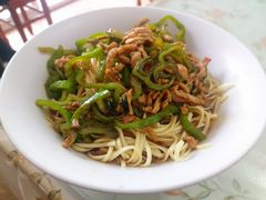 青椒肉丝盖浇面-老虎面馆