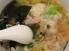 -万宝路大酒店