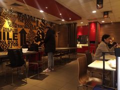 大堂-麦当劳(汉口火车站候车室店)