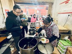 -球场热干面老店