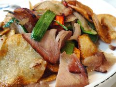 -黑青稞庄园·新式藏餐·牦牛肉汤锅(新都桥店)