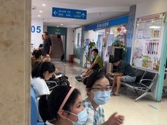 -上海大学附属上海和平眼科医院