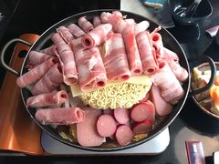 -炙韩料理·部队锅专门店