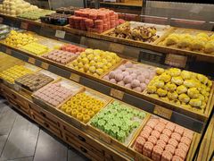 面包甜点陈列柜-百饼园(南后街店)