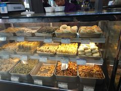 面包甜点陈列柜-洪长兴(云南南路店)