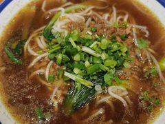 -傻根大肉面(三美店)