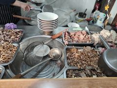 -岳记羊肠馆(陵园小区店)