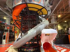 -嗨翻Hi-Fun竞技主题乐园·蹦床团建生日轰趴(荆川 国光1937店)