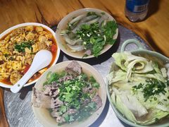 -大众跷脚牛肉馆·非遗传承单位(峨眉山店)