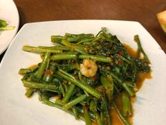 -大树下海鲜饭店
