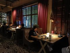 -70后饭吧(府河街店)