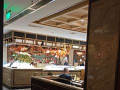 -半岛翡丽海鲜自助餐厅(观风亭店)
