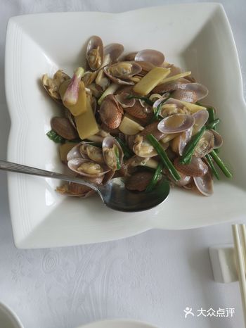 「大梅沙渔人码头餐厅」品尝游艇酒店一楼的餐厅