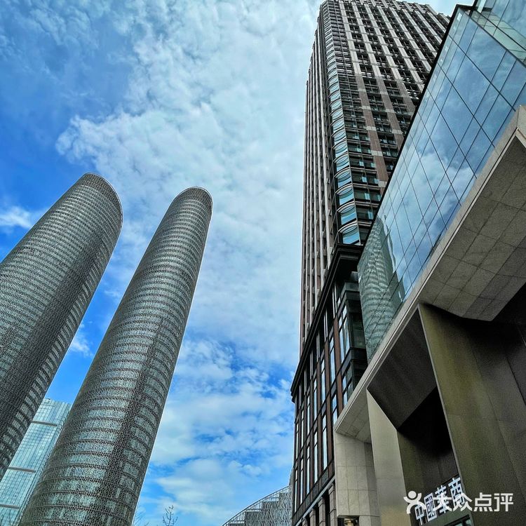 华商金融中心|浪漫穹顶，米其林、黑珍珠🤗