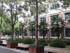 -莘城学校羽毛球馆