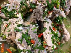 -席娜卡琳火车铁道夜市