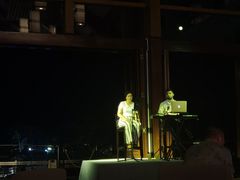 -亚龙湾喜来登·美景台大堂吧