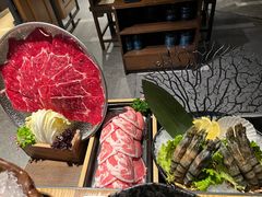 -湊湊火锅·茶憩(南京东路悦荟店)