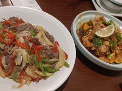 酸木瓜炒牛肉-紫滇源云南生态菜(丹凤街店)