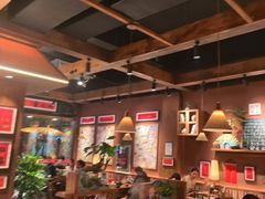 -巴卤社老火锅(财富店)