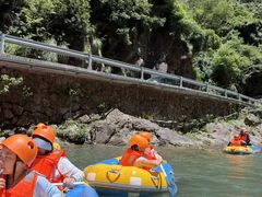-安吉龙王山峡谷漂流
