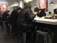 大堂-吉祥馄饨(虹桥火车站店)