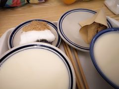 -正南齐北·老街糯米团(洪崖洞店)
