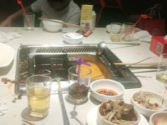 -海底捞火锅鲜切牛肉主题店(长寿路店)