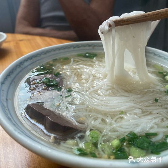 正宗40年老店桐坑粿条汤(晓明店)
