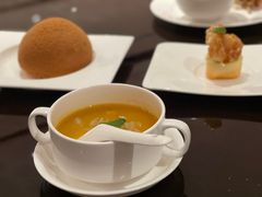 -玥轩YUE HIN(IFS国际金融中心店)