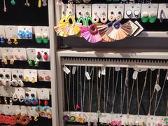 -三福时尚(三峡广场华夏银座店)