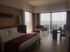 -三亚湾海居铂尔曼度假酒店